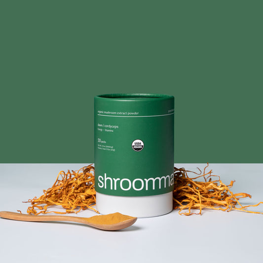 dawn / cordyceps militaris